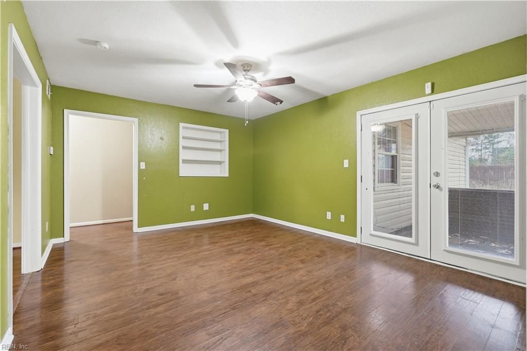 Photo of 4628 Helensburgh Drive, Chesapeake, VA 23321 (MLS # 10613353)