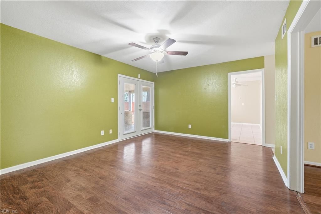 Photo of 4628 Helensburgh Drive, Chesapeake, VA 23321 (MLS # 10613353)