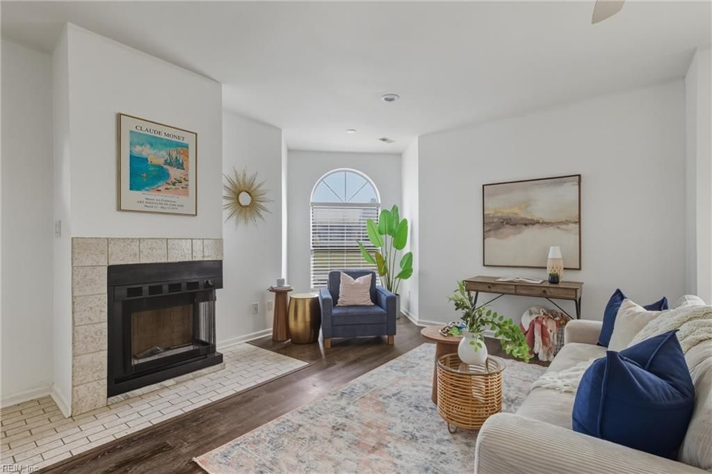 Photo of 3603 Essex Pond Quay, Virginia Beach, VA 23462 (MLS # 10624899)