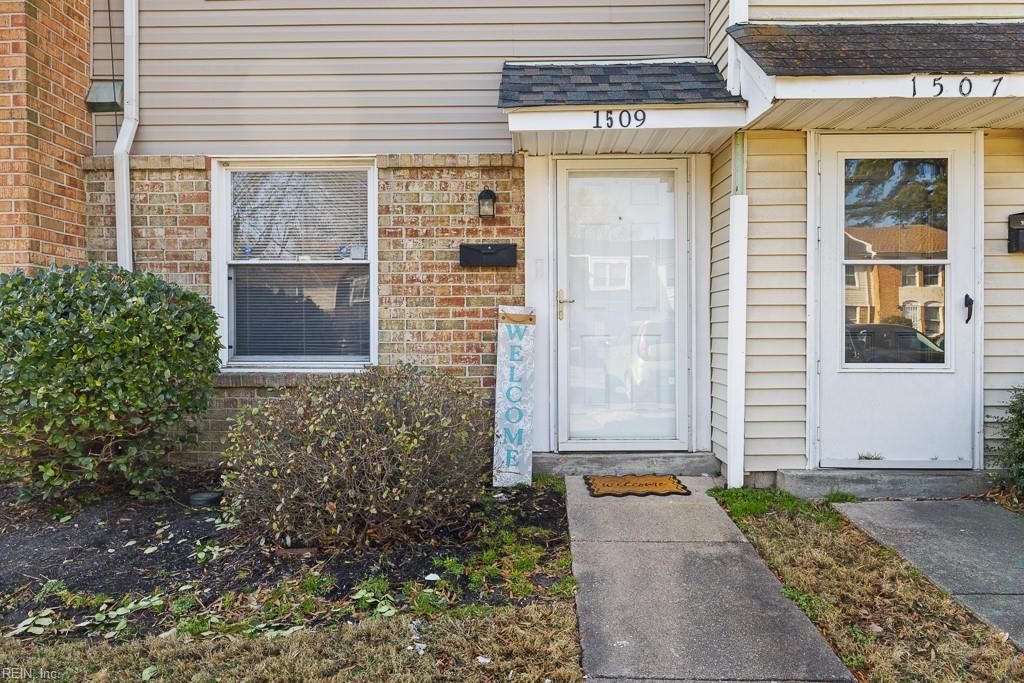Photo of 1509 Darren Circle, Portsmouth, VA 23701 (MLS # 10619237)