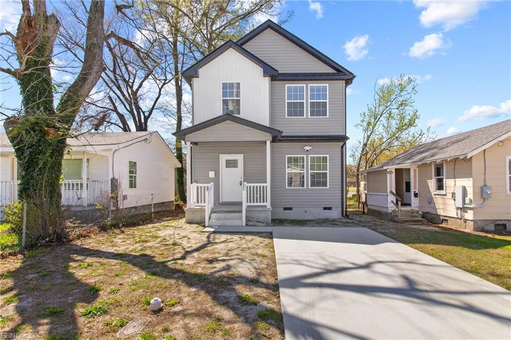 305 W Cypress Street