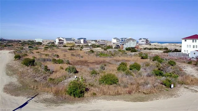 1675 Ocean Pearl Road, photo 4 of 5