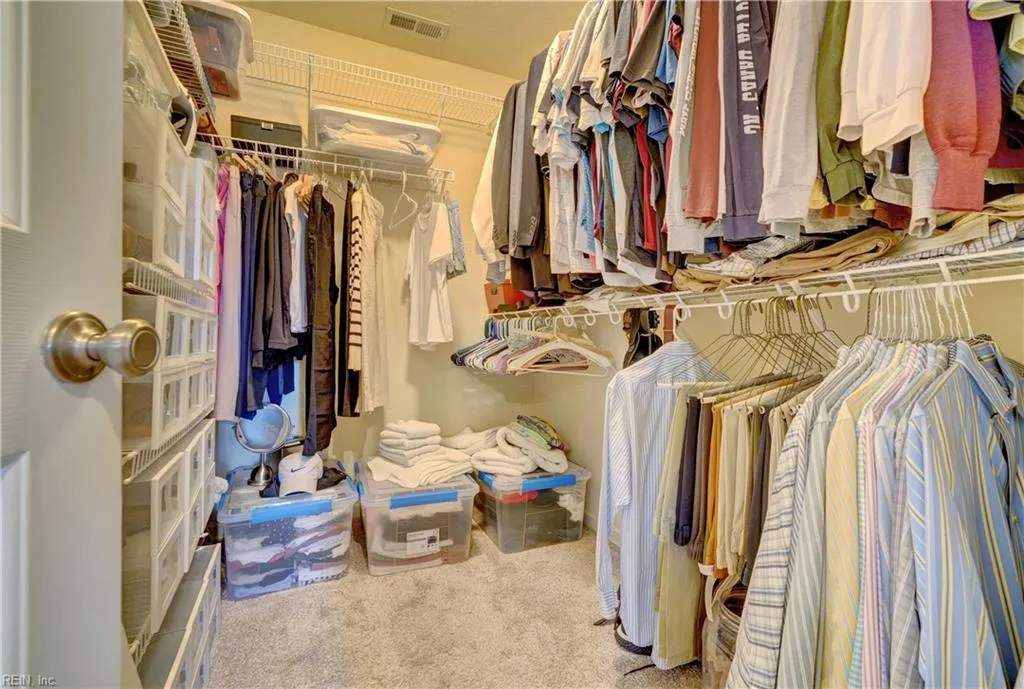 Norfolk, Virginia 23503, United States, 4 Bedrooms Bedrooms, ,3 BathroomsBathrooms,Residential,Pending,105511