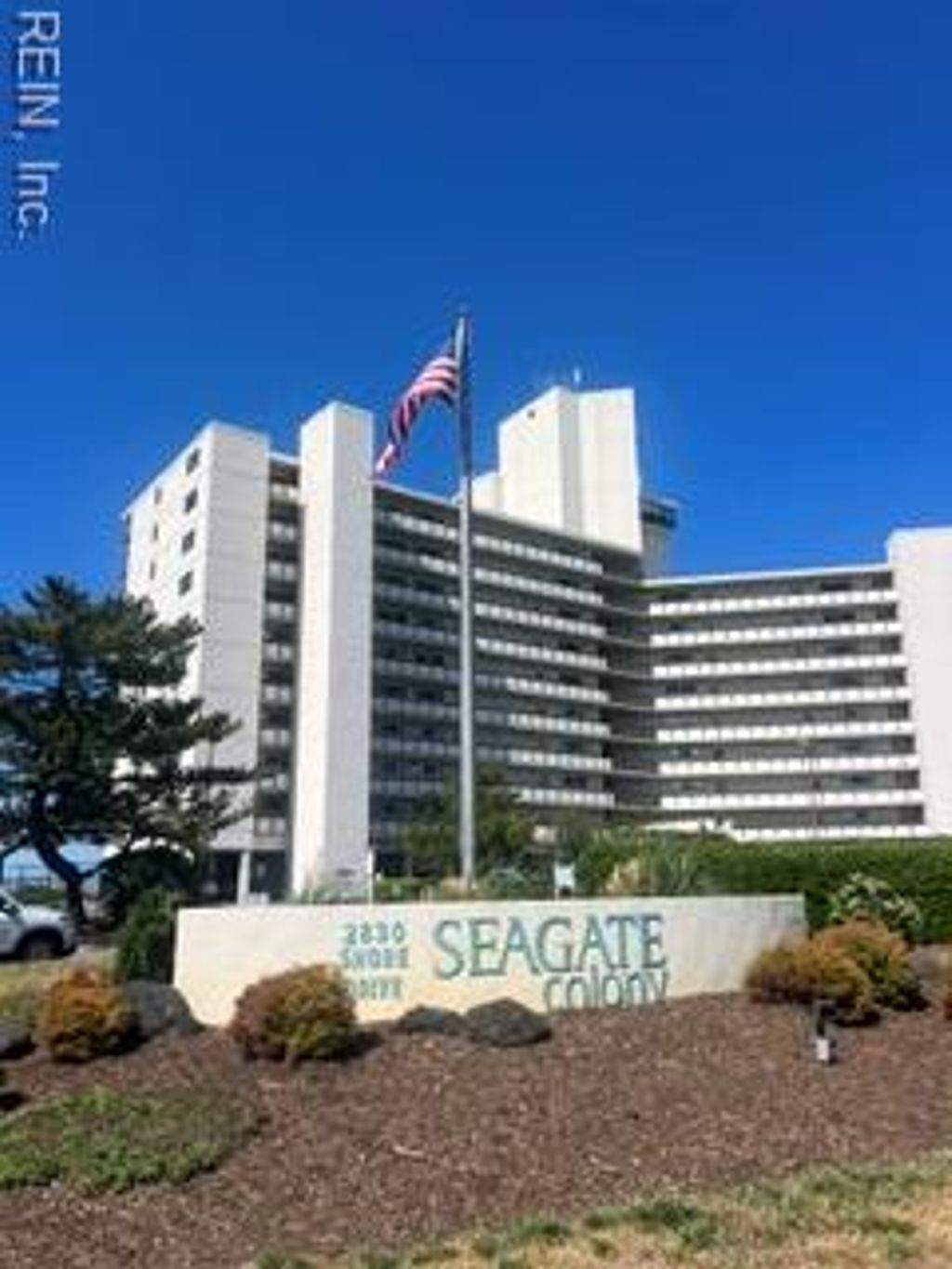 Photo of 2830 Shore Drive #303, Virginia Beach, VA 23451 (MLS # 10633902)