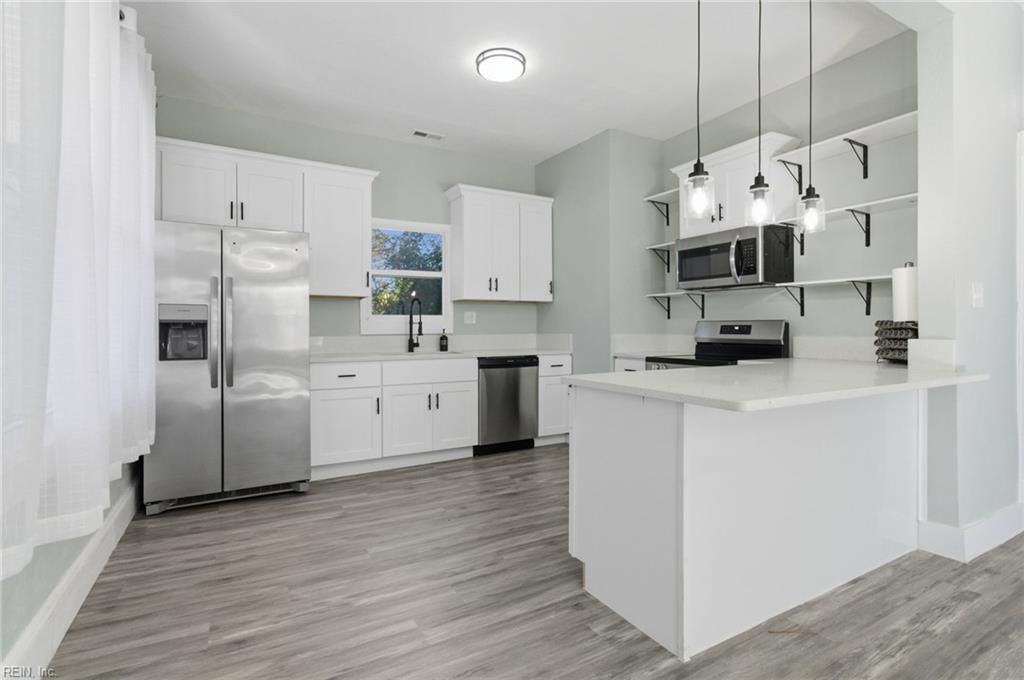 Photo of 62 Buxton Avenue, Newport News, VA 23607 (MLS # 10627021)