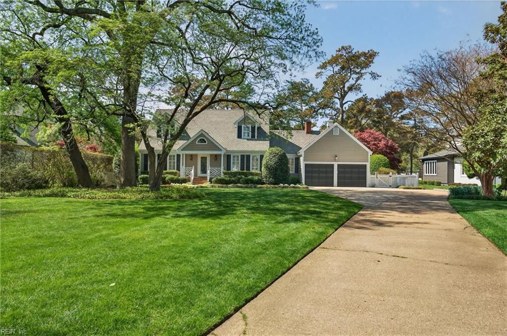 Photo of 101 Holly Crescent, Virginia Beach, VA 23451 (MLS # 10630506)