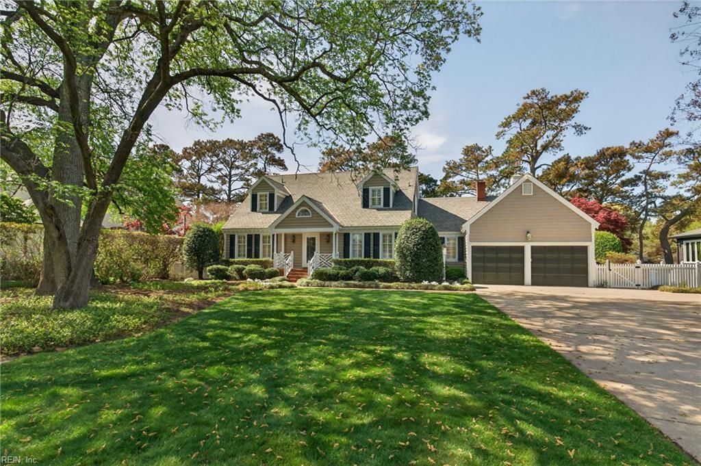 Photo of 101 Holly Crescent, Virginia Beach, VA 23451 (MLS # 10630506)