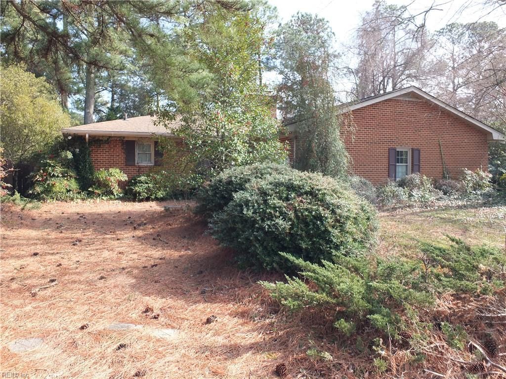 Photo of 4509 Templar Drive, Portsmouth, VA 23703 (MLS # 10620224)