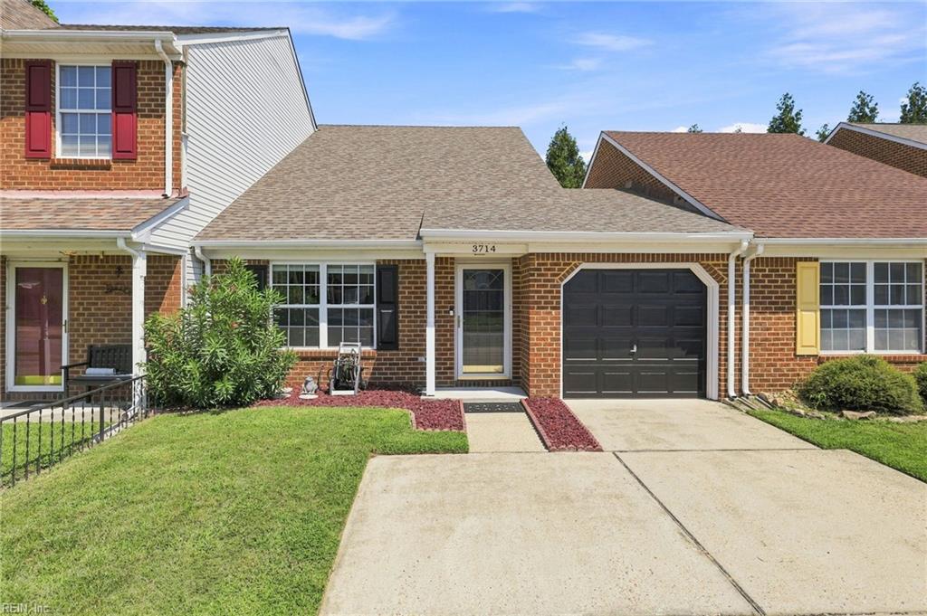 Photo of 3714 Whitechapel Arch, Chesapeake, VA 23321 (MLS # 10651749)