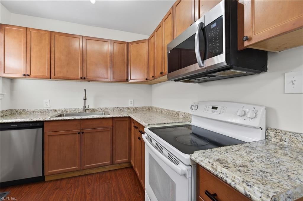 Photo of 28 Monroe Drive, Hampton, VA 23669 (MLS # 10633233)