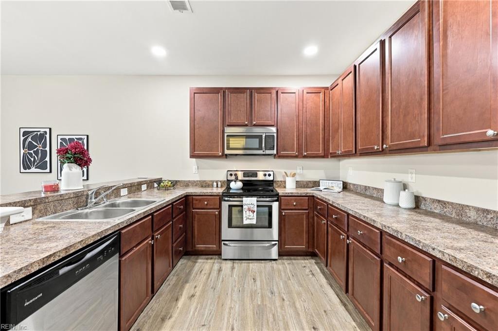 Photo of 2508 Leytonstone Drive, Chesapeake, VA 23321 (MLS # 10659337)