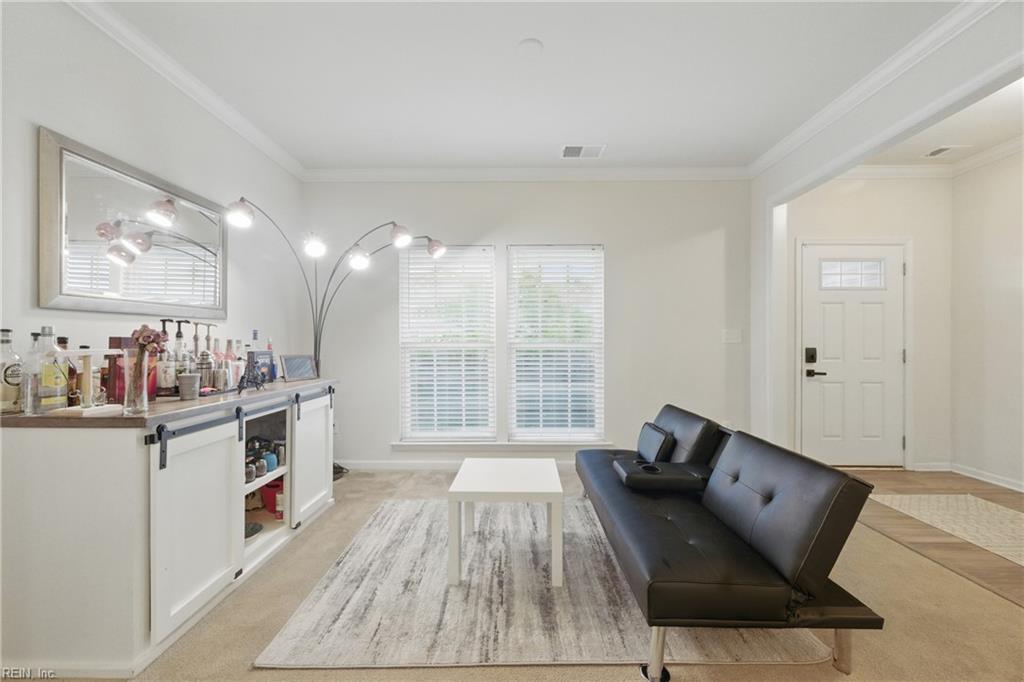 587 Newman DR