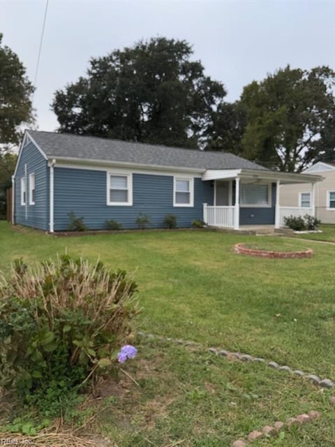 Photo of 1848 Kensington Drive, Hampton, VA 23663 (MLS # 10658285)