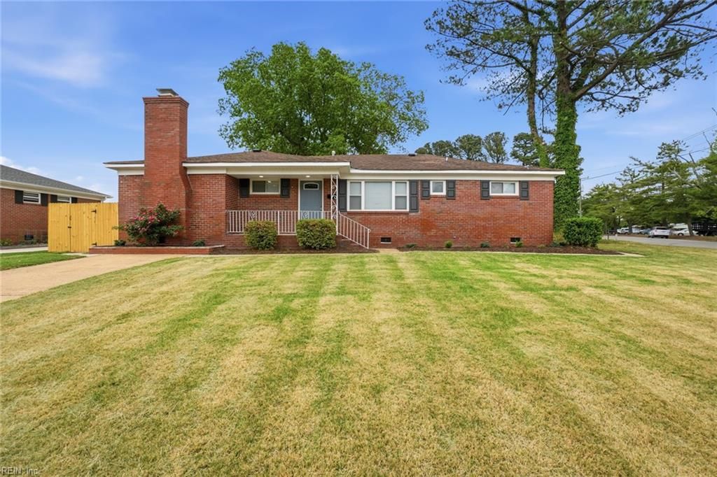 Photo of 856 Clinton Street, Virginia Beach, VA 23464 (MLS # 10633430)