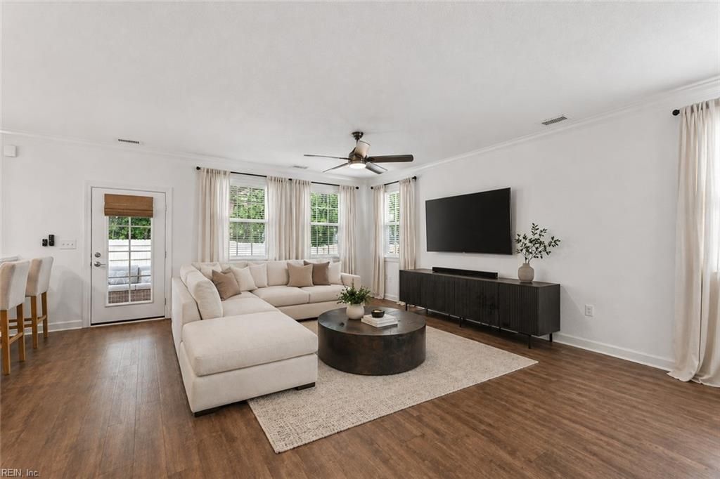 Photo of 517 Middleton Way, Chesapeake, VA 23322 (MLS # 10631781)