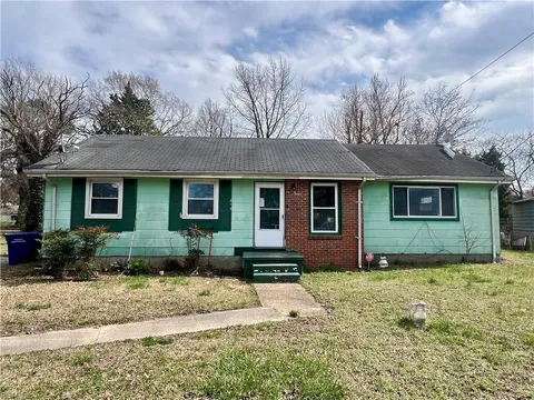 219 Median Court, Portsmouth, VA 23701 - #: 10574796