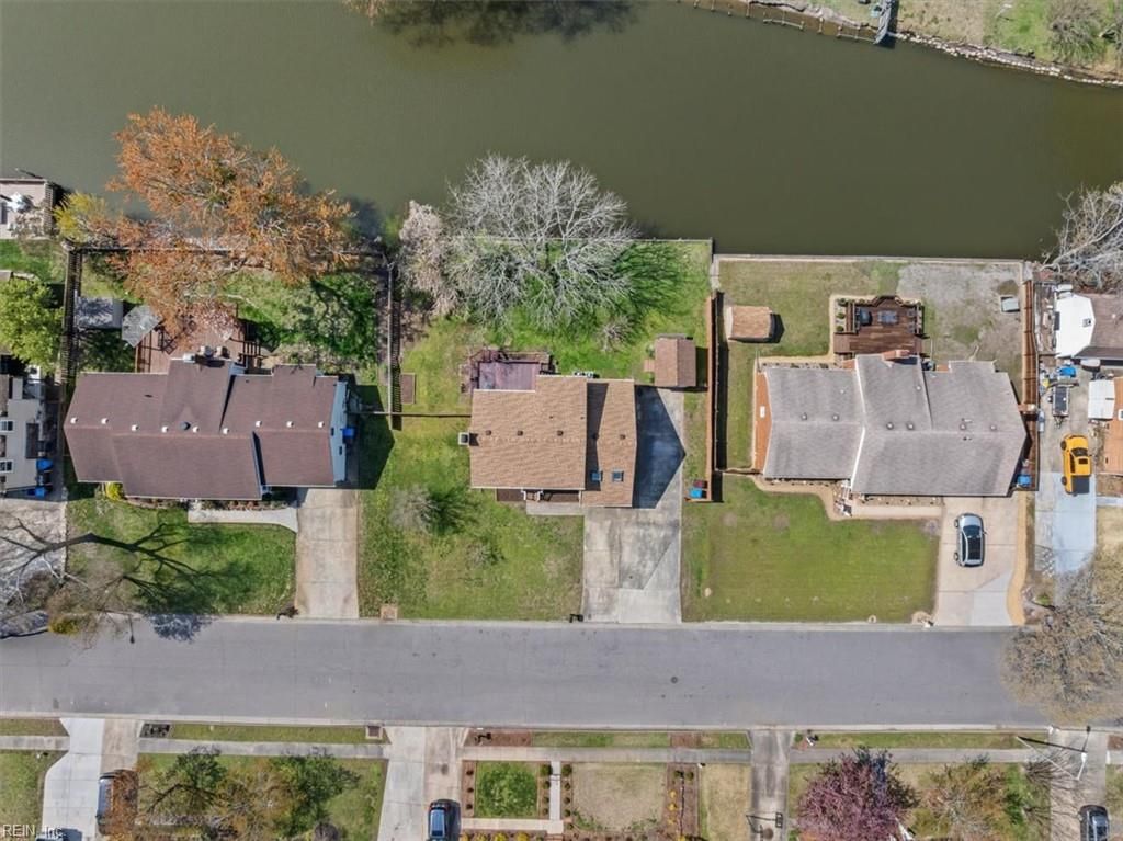 Photo of 828 Cranston Drive, Chesapeake, VA 23320 (MLS # 10626924)