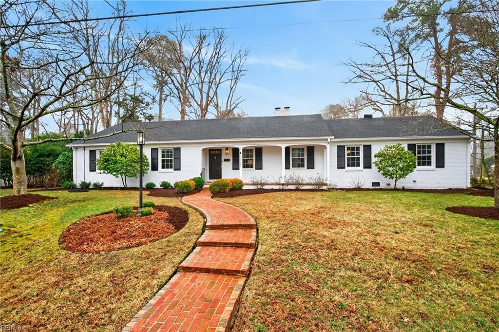 Photo of 2721 Sandy Valley Road, Virginia Beach, VA 23452 (MLS # 10623405)