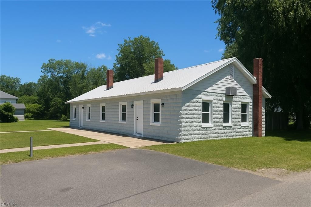 Photo of 1671 Anne Street #6, Hampton, VA 23664 (MLS # 10616387)