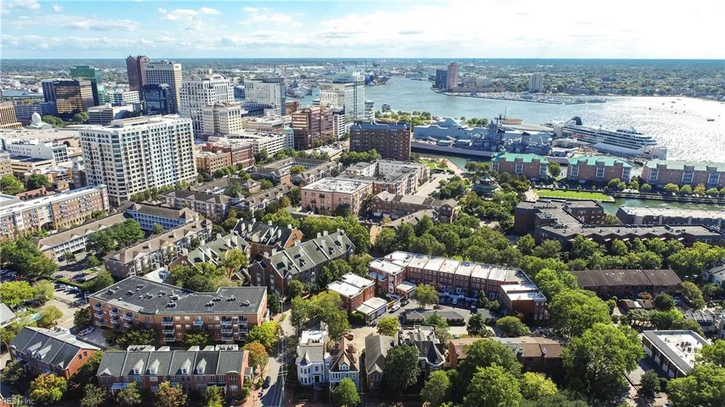 Norfolk, Virginia 23510, United States, 2 Bedrooms Bedrooms, ,2 BathroomsBathrooms,Residential,Active,225790