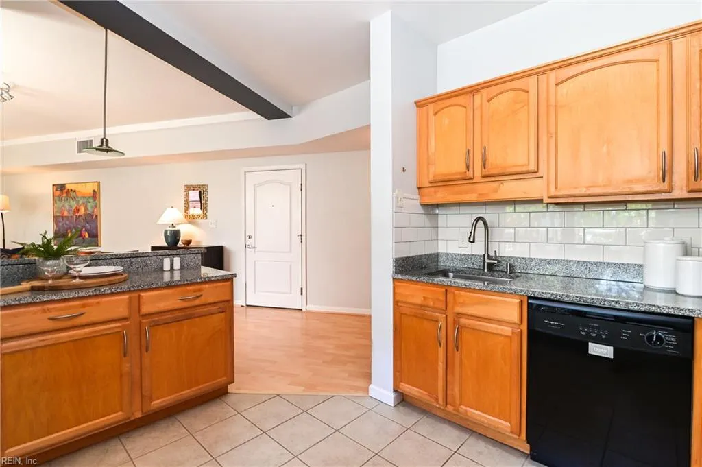 Norfolk, Virginia 23510, United States, 2 Bedrooms Bedrooms, ,2 BathroomsBathrooms,Residential,Active,225790