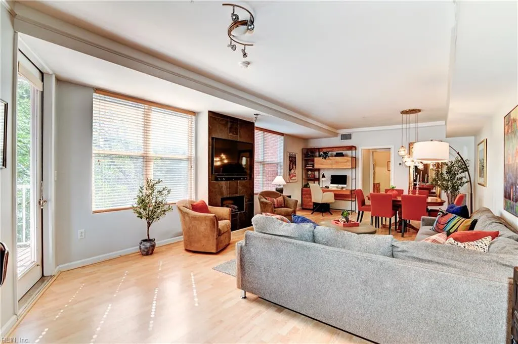 Norfolk, Virginia 23510, United States, 2 Bedrooms Bedrooms, ,2 BathroomsBathrooms,Residential,Active,225790