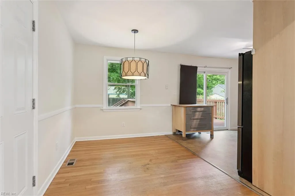 Newport News, Virginia 23606, United States, 3 Bedrooms Bedrooms, ,2 BathroomsBathrooms,Residential,Active,179314