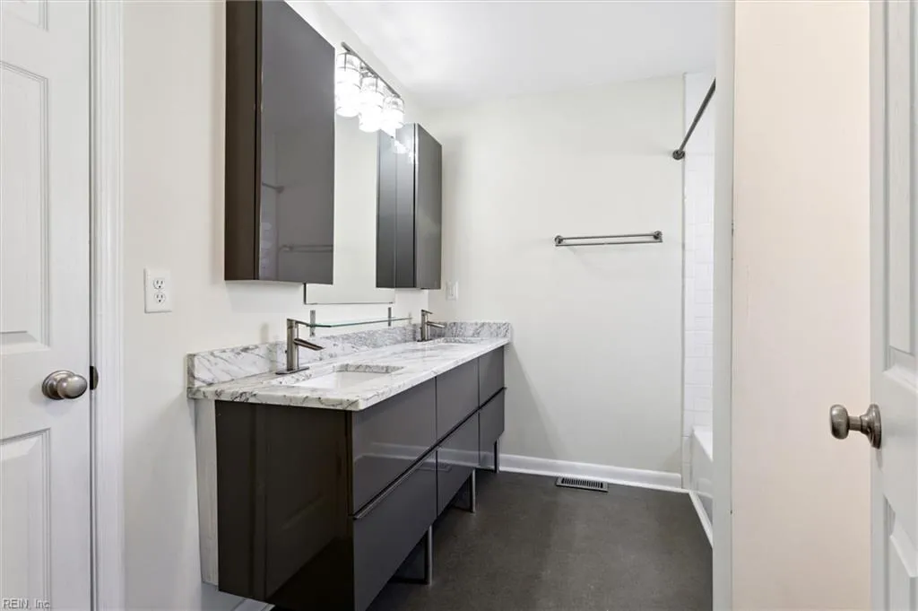 Newport News, Virginia 23606, United States, 3 Bedrooms Bedrooms, ,2 BathroomsBathrooms,Residential,Active,179314