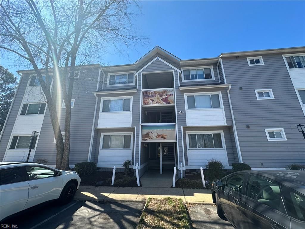 Photo of 501 Ocean Trace Arch #203, Virginia Beach, VA 23451 (MLS # 10626294)