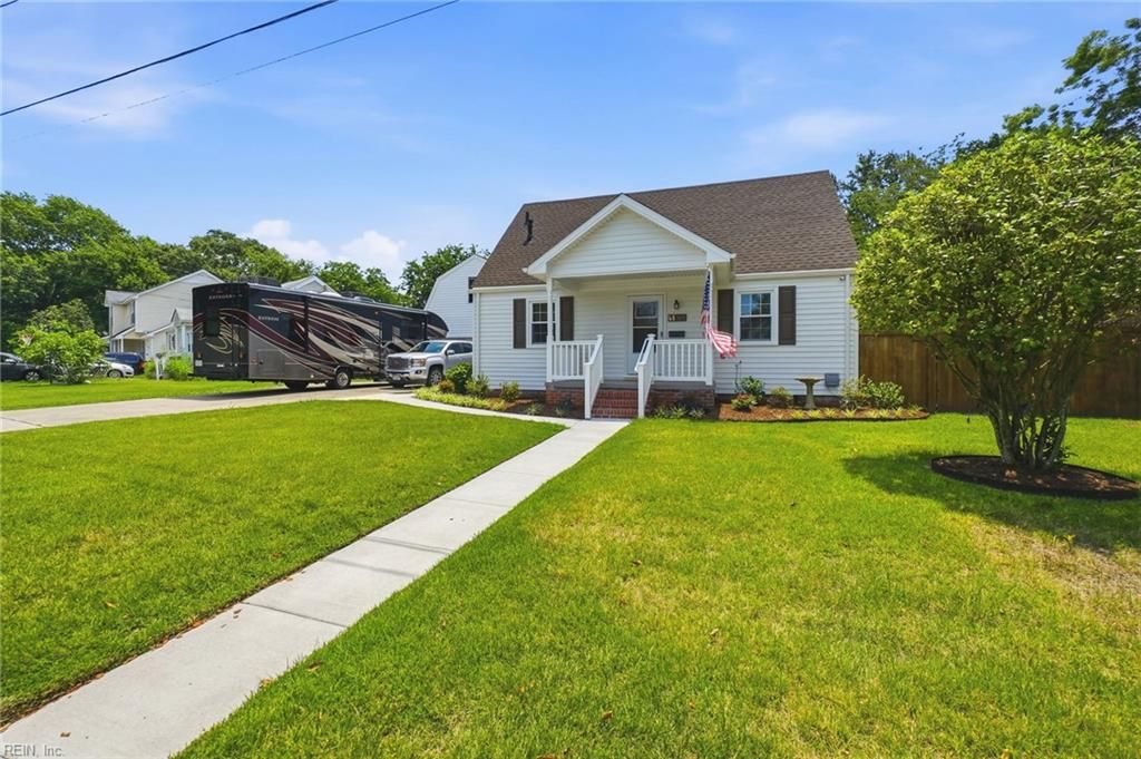 Photo of 301 Dixie Drive, Norfolk, VA 23505 (MLS # 10641889)