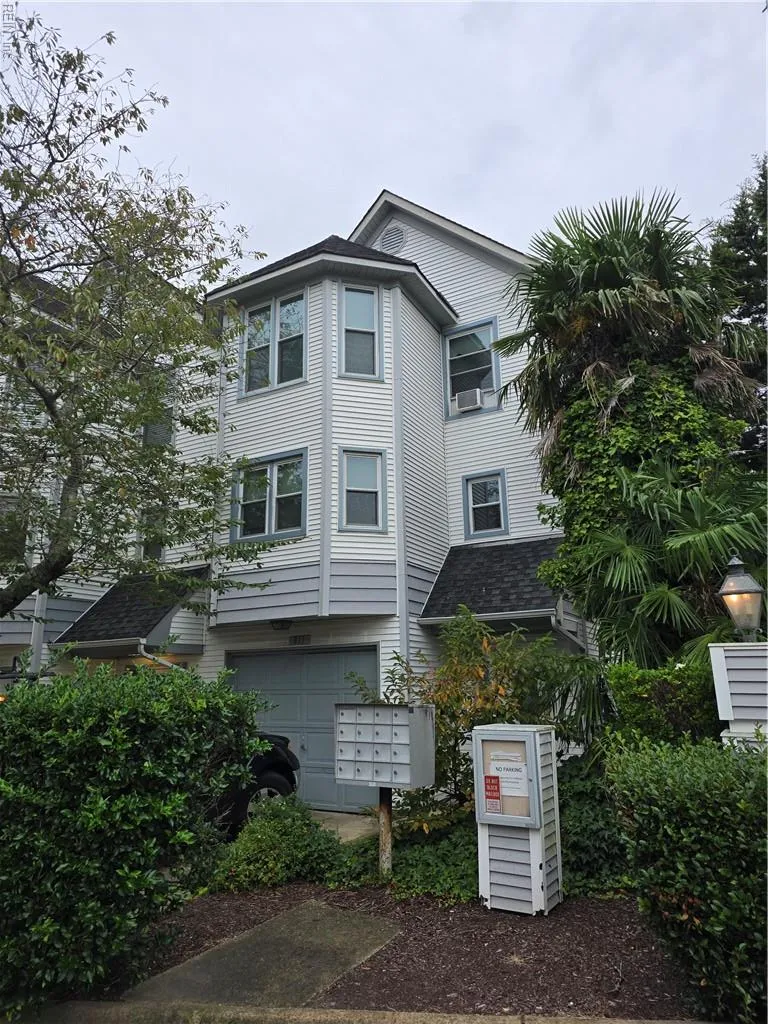 Virginia Beach, Virginia 23451, United States, 3 Bedrooms Bedrooms, ,4 BathroomsBathrooms,Residential,Active,210428