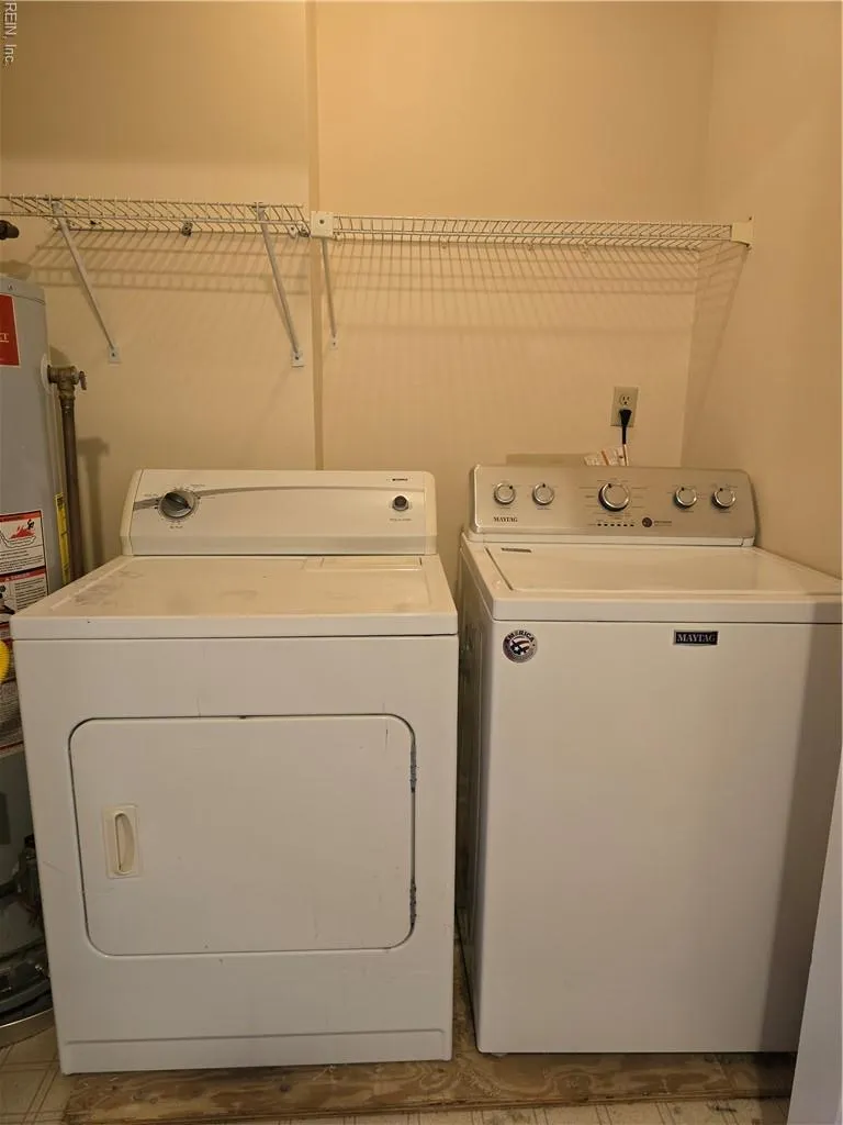 Virginia Beach, Virginia 23451, United States, 3 Bedrooms Bedrooms, ,4 BathroomsBathrooms,Residential,Active,210428