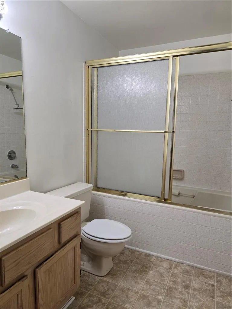 Virginia Beach, Virginia 23451, United States, 3 Bedrooms Bedrooms, ,4 BathroomsBathrooms,Residential,Active,210428