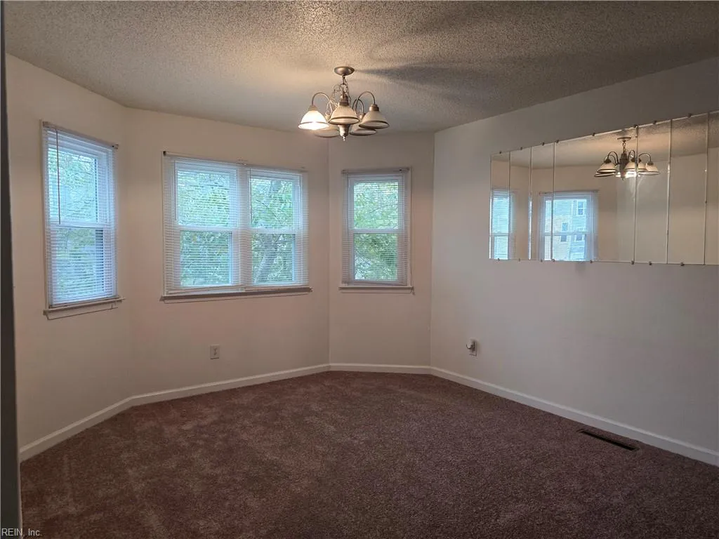 Virginia Beach, Virginia 23451, United States, 3 Bedrooms Bedrooms, ,4 BathroomsBathrooms,Residential,Active,210428