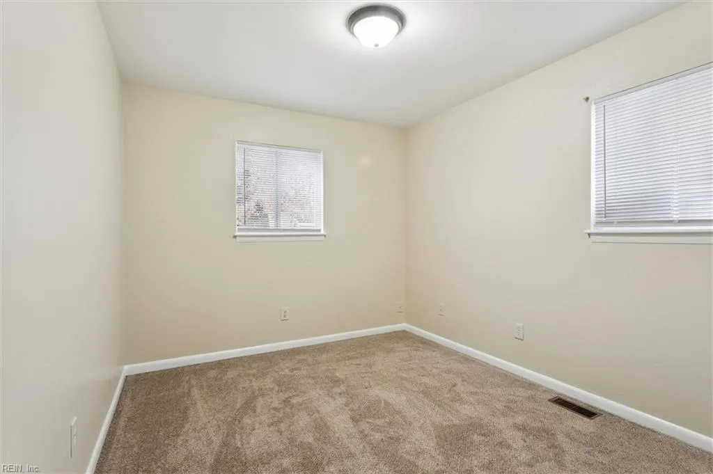 Newport News, Virginia 23607, United States, 3 Bedrooms Bedrooms, ,1 BathroomBathrooms,Residential,Active,238095