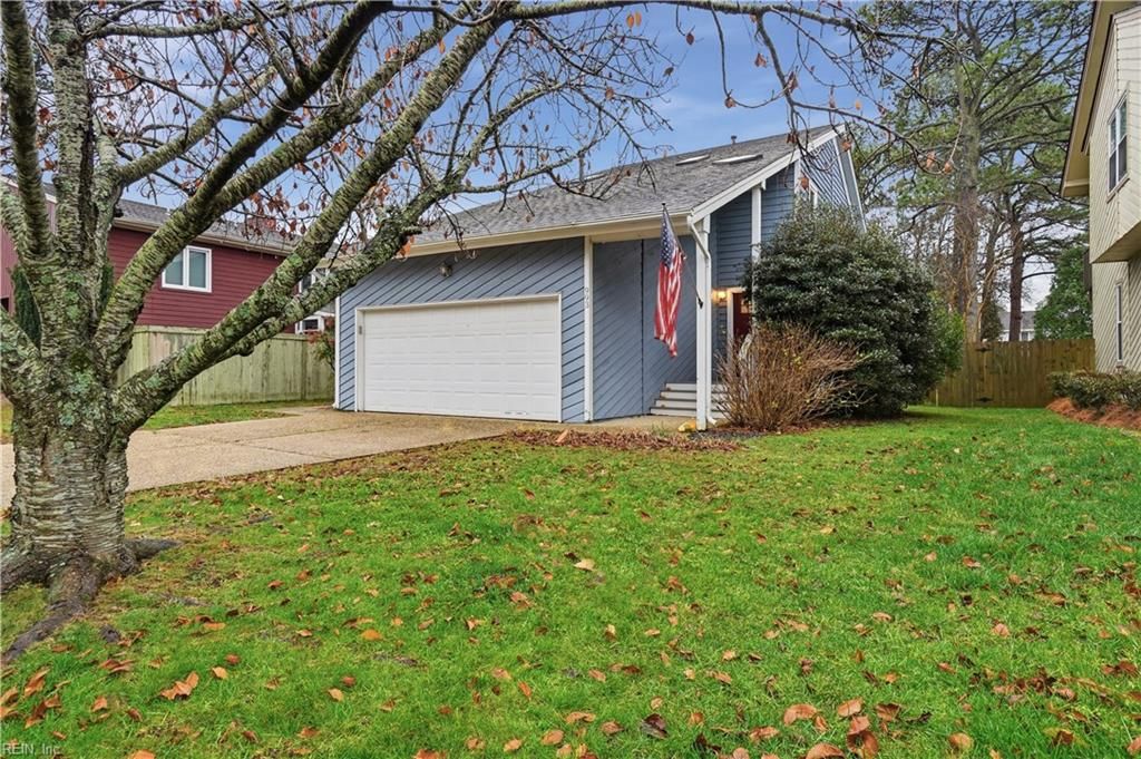 Photo of 993 Kela Crescent, Virginia Beach, VA 23451 (MLS # 10612823)