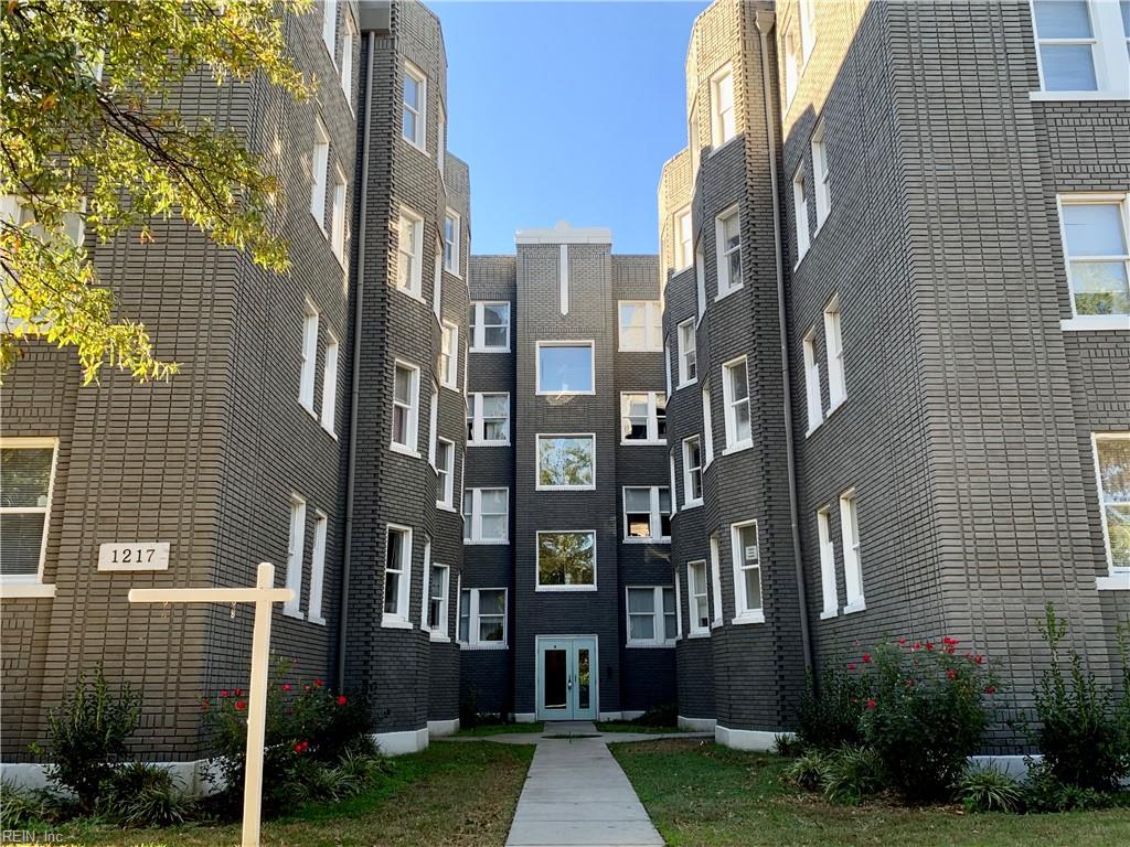 Photo of 1217 Colonial Avenue #C7, Norfolk, VA 23517 (MLS # 10643795)