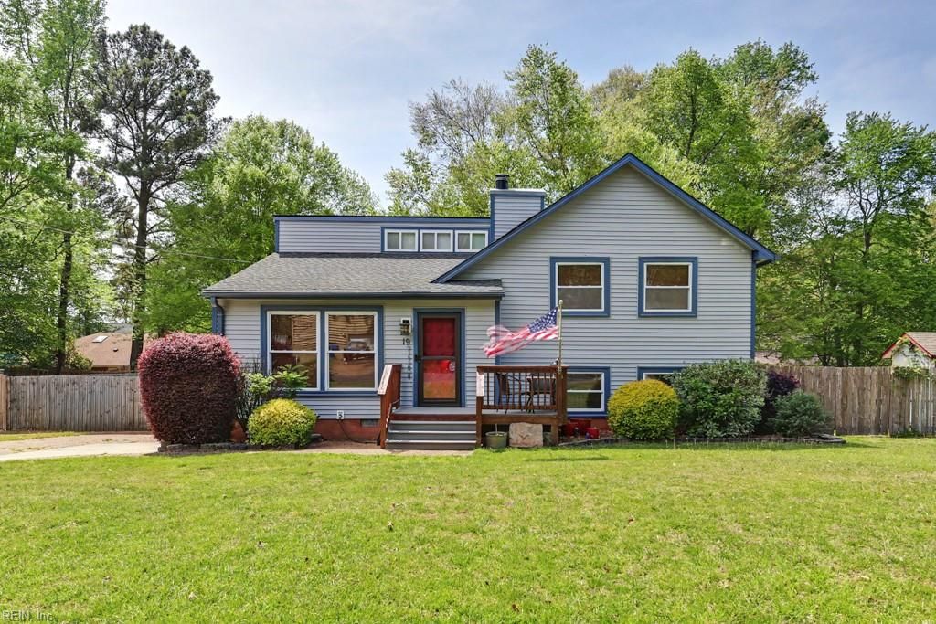 Photo of 19 Cathy Drive, Newport News, VA 23608 (MLS # 10633331)