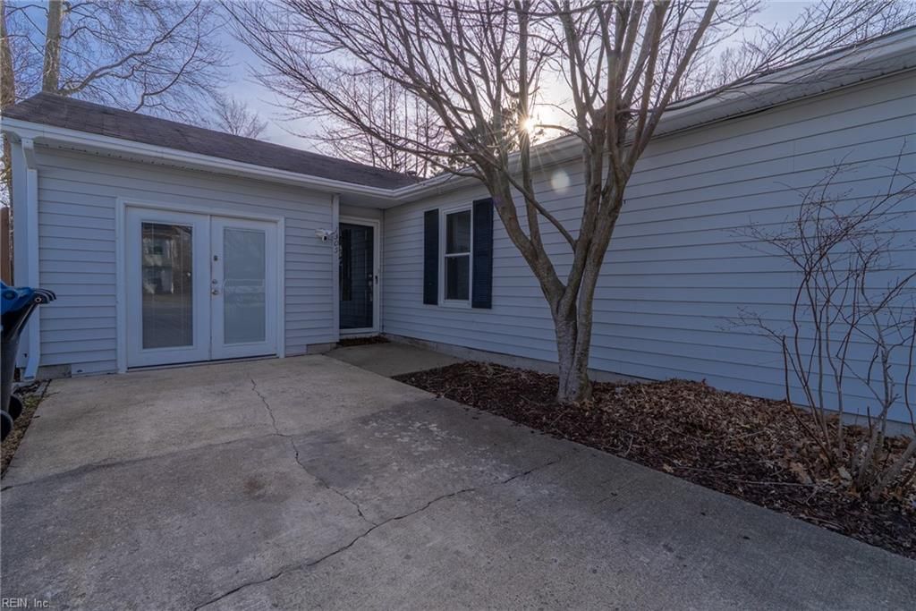 Photo of 1305 Eaglewood Drive, Virginia Beach, VA 23454 (MLS # 10622701)