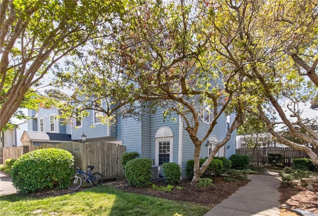 Photo of 530 N Birdneck Road #101, Virginia Beach, VA 23451 (MLS # 10631849)
