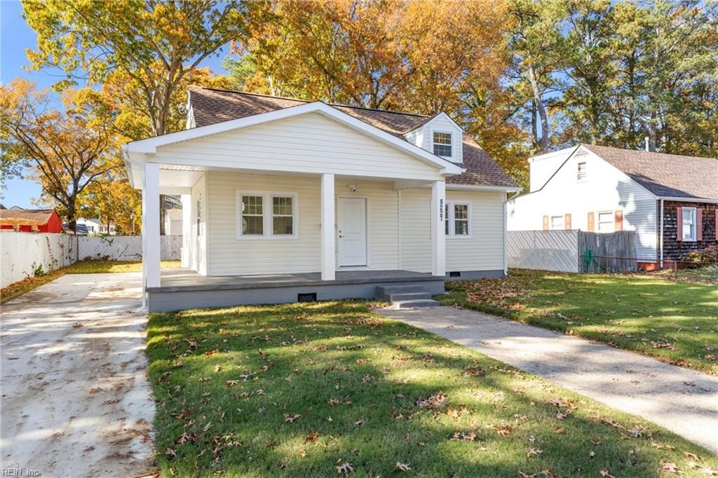 Photo of 8227 Briarwood Circle, Norfolk, VA 23518 (MLS # 10618240)