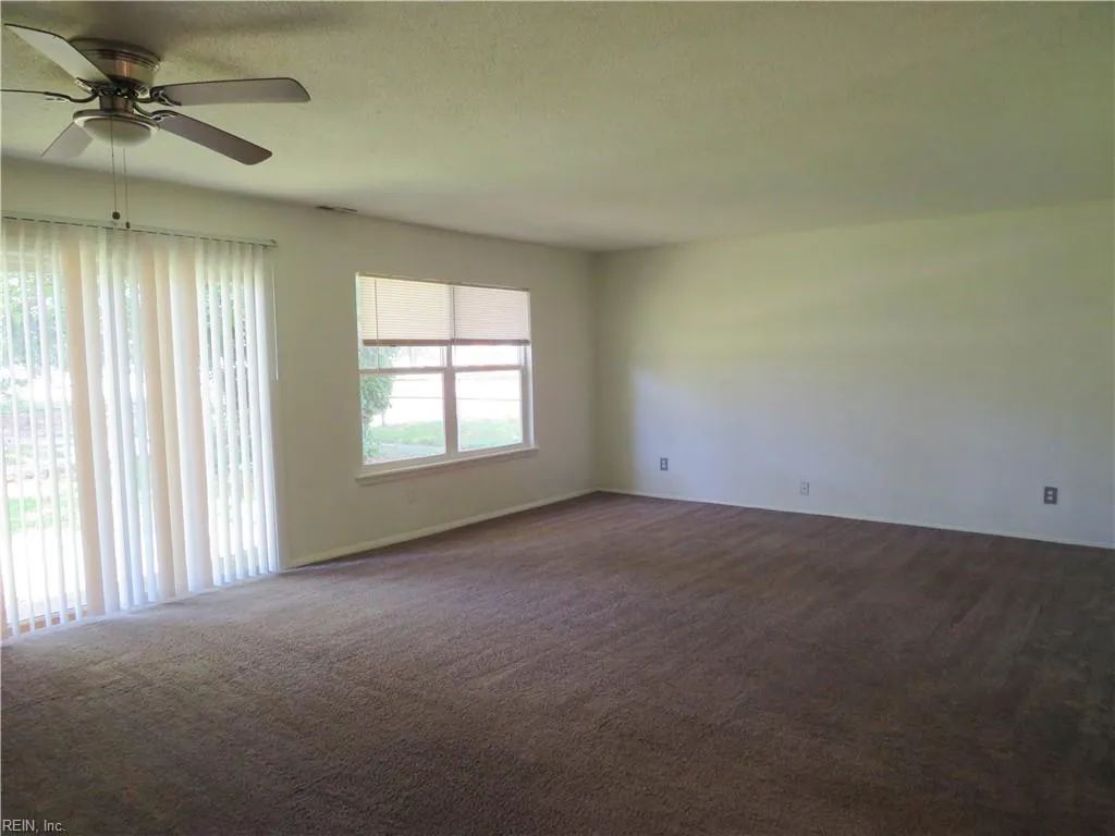 Norfolk, Virginia 23513, United States, 3 Bedrooms Bedrooms, ,1 BathroomBathrooms,Residential,Active,138667