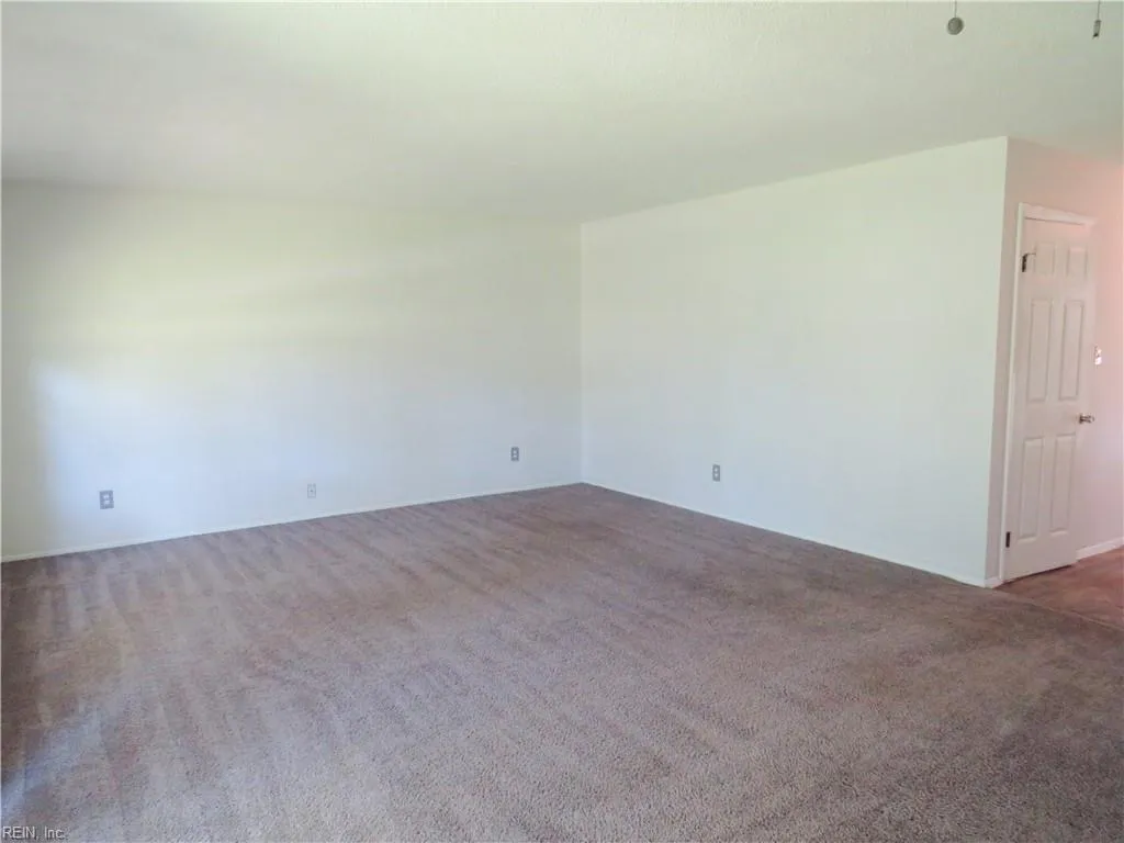 Norfolk, Virginia 23513, United States, 3 Bedrooms Bedrooms, ,1 BathroomBathrooms,Residential,Active,138667