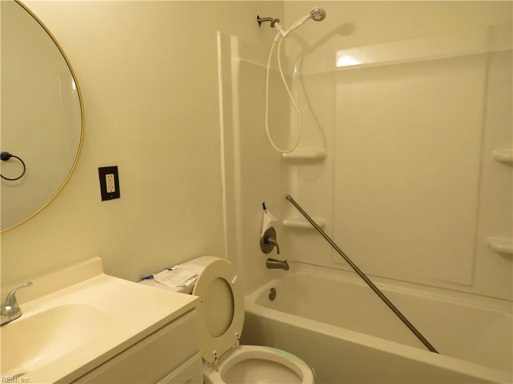 Norfolk, Virginia 23513, United States, 3 Bedrooms Bedrooms, ,1 BathroomBathrooms,Residential,Active,138667