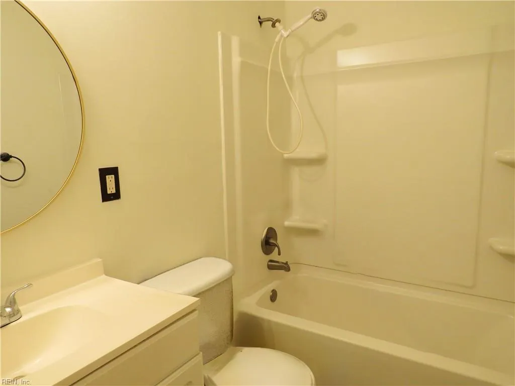 Norfolk, Virginia 23513, United States, 3 Bedrooms Bedrooms, ,1 BathroomBathrooms,Residential,Active,138667