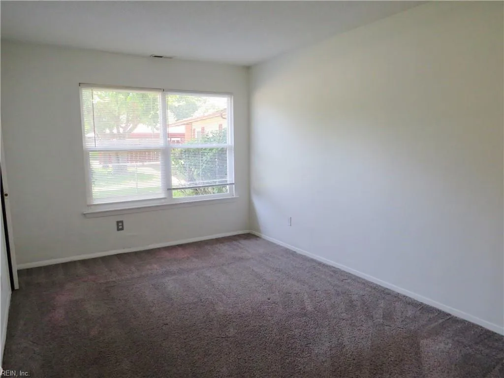 Norfolk, Virginia 23513, United States, 3 Bedrooms Bedrooms, ,1 BathroomBathrooms,Residential,Active,138667