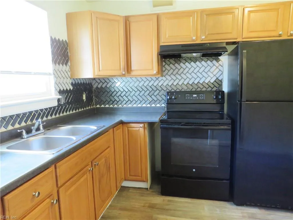 Norfolk, Virginia 23513, United States, 3 Bedrooms Bedrooms, ,1 BathroomBathrooms,Residential,Active,138667