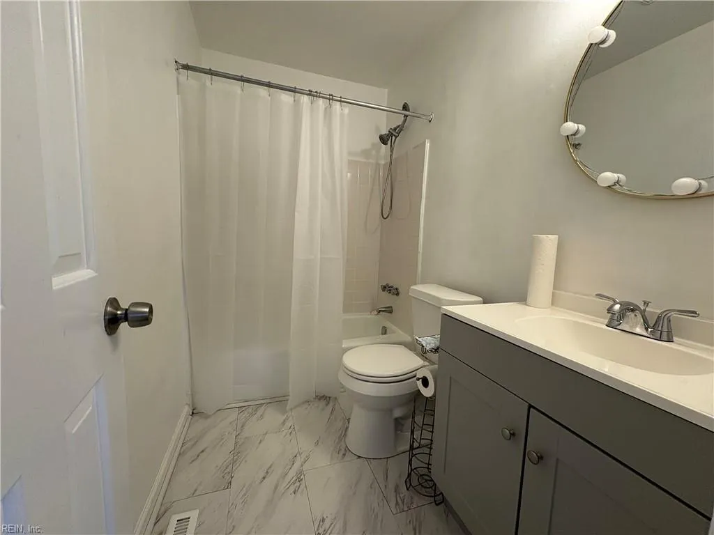 Portsmouth, Virginia 23703, United States, 3 Bedrooms Bedrooms, ,3 BathroomsBathrooms,Residential,Active,157389