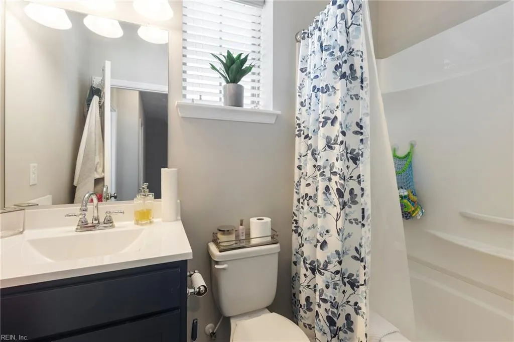 Suffolk, Virginia 23435, United States, 3 Bedrooms Bedrooms, ,3 BathroomsBathrooms,Residential,Active,79408