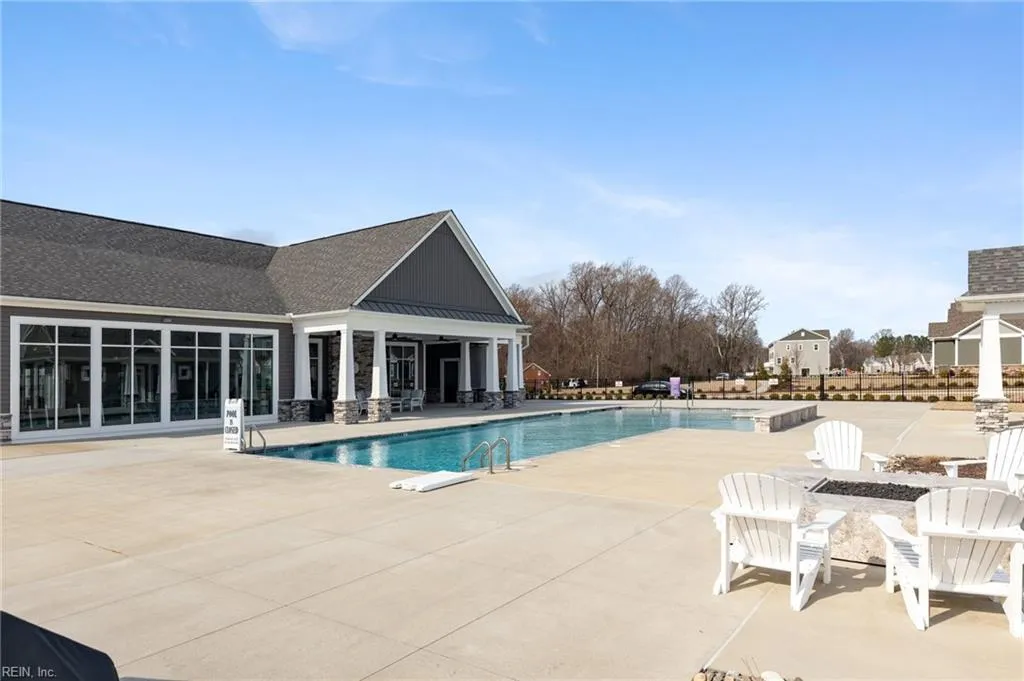 Suffolk, Virginia 23435, United States, 3 Bedrooms Bedrooms, ,3 BathroomsBathrooms,Residential,Active,79408